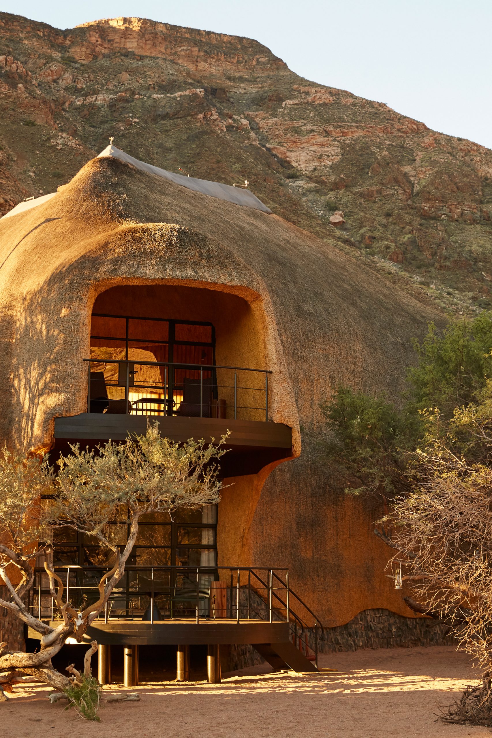 Куќи за гости во Намибија кои изгледаат како гнезда на птици