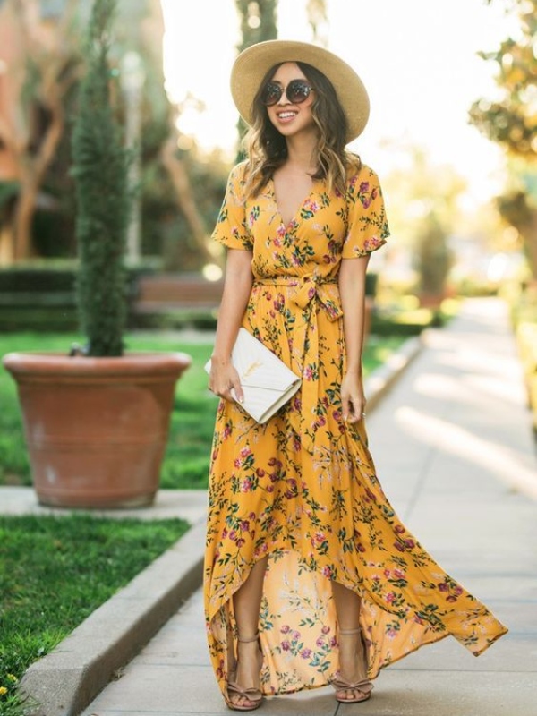 Најубавите и најромантичните цветни фустани за ова лето