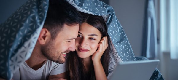 5 романтични филмови кои ја прикажуваат љубовта каква што е навистина