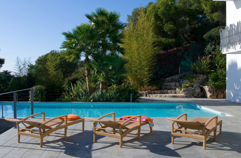  10 прекрасни базени кои сигурно ќе сакате да ги имате во вашиот двор