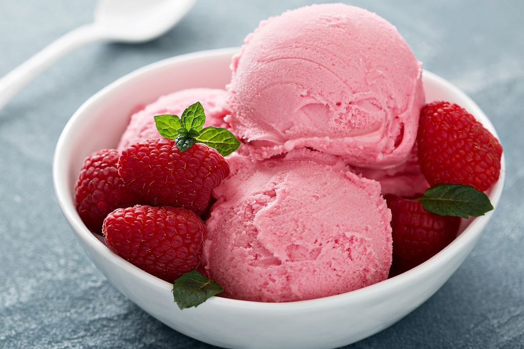 Рецепт за домашен сладолед од малини