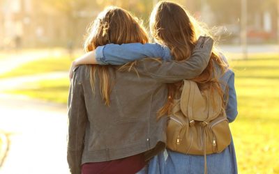 10 причини зошто пријателствата на далечина се посебни
