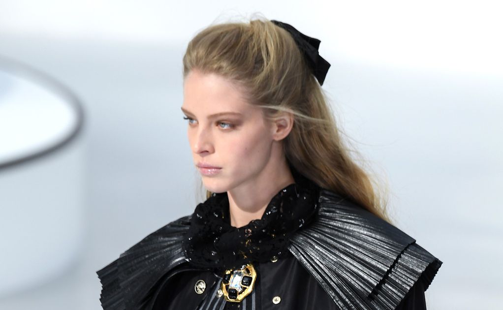 Едноставни, но модерни фризури што треба да ги пробате оваа есен