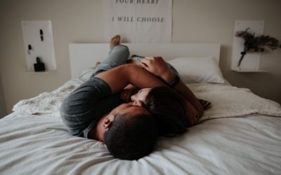 Сексуална терапевтка открива кој е најчестиот проблем што паровите го имаат во креветот