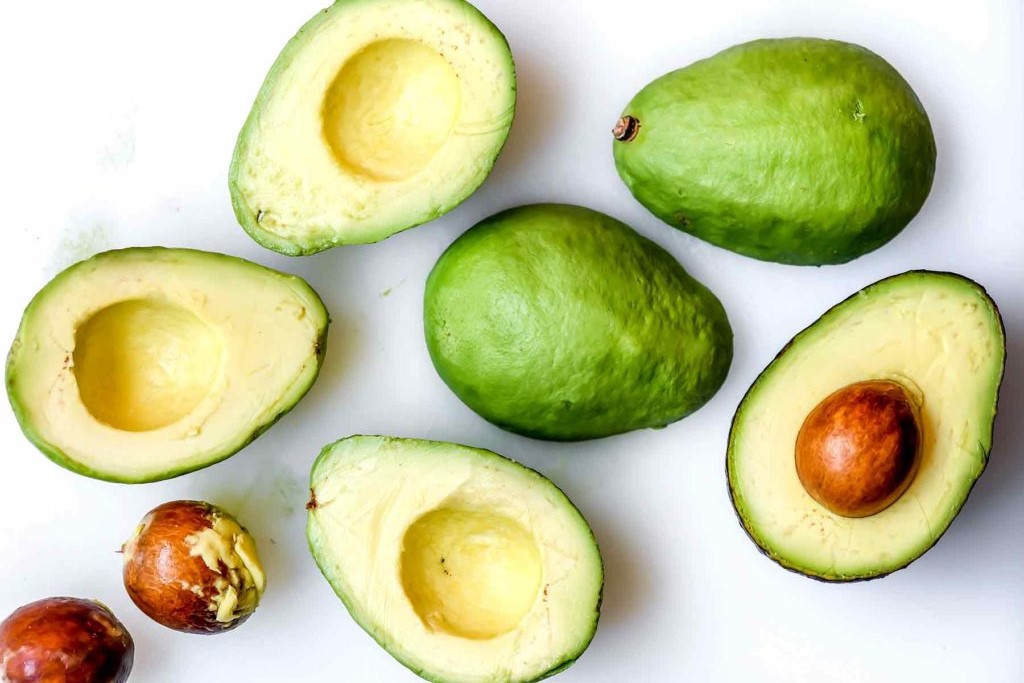 Како да спречите појава на кафени точки на неискористеното авокадо?