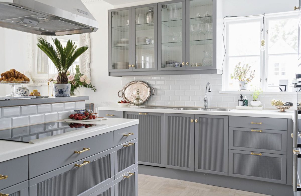 Тајната е во златните рачки: Детаљ што веднаш ќе го подобри изгледот дури и на најобичната кујна