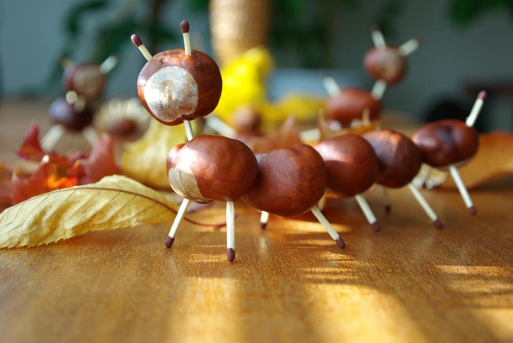  Есенска забава од детството: Научете ги вашите деца да прават фигури од костени