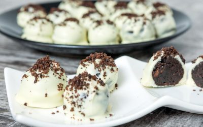 Чизкејк бомбици со Орео бисквити: Рецепт за вкусен десерт од само 4 состојки