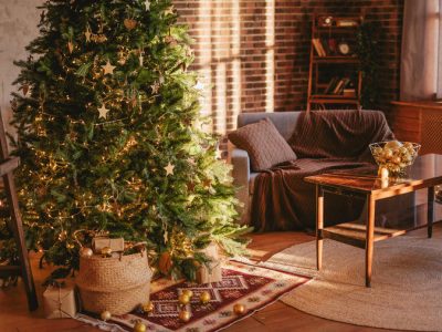 Неколку идеи за украсување на новогодишната елка во ретро стил