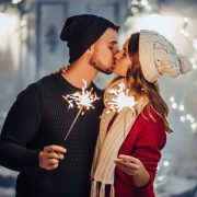 5 хороскопски знаци што ќе имаат многу среќа во љубовта во текот на зимата