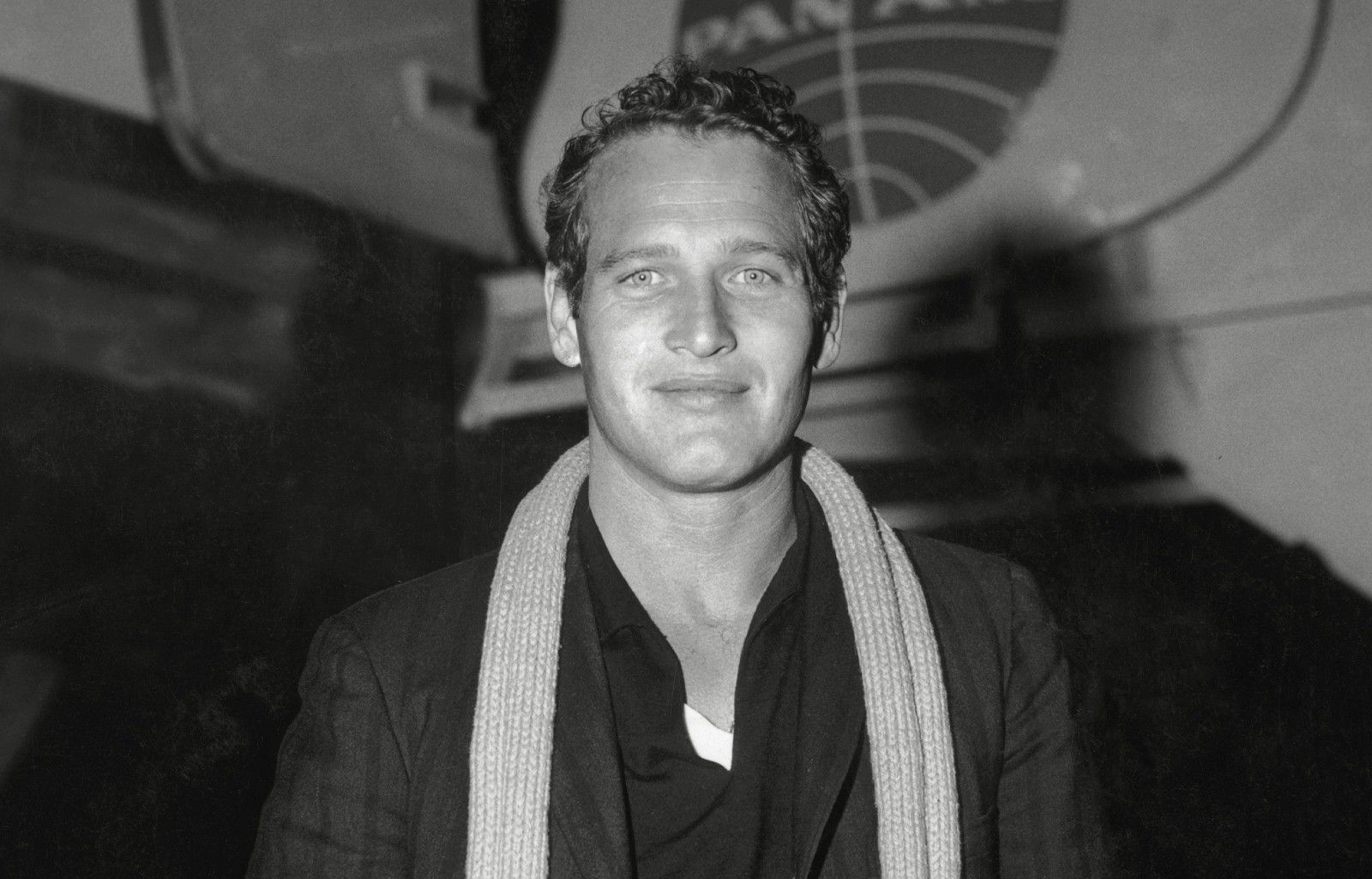 Поглед кој заведува: Дали е ова најубавиот актер на сите времиња?