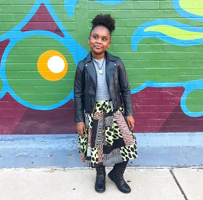 Погледнете како еден татко креира кул облека за неговата 9-годишна ќерка