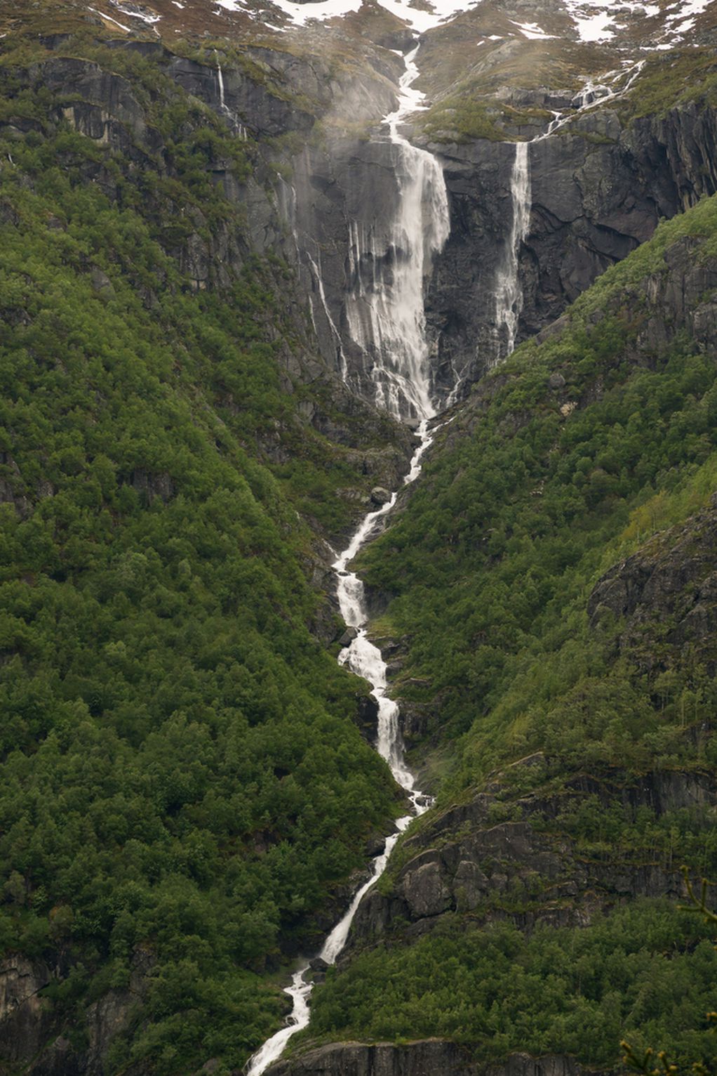 Прекрасни глечери, тиркизни езера и водопади: Добредојдовте во норвешкото кралство на природата!