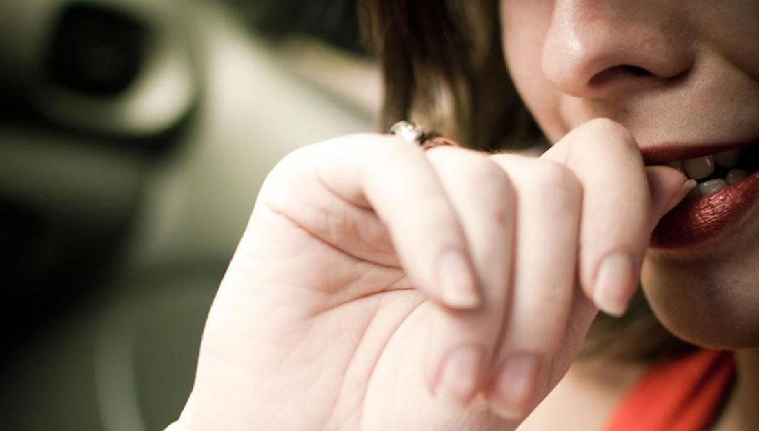 Грицкање на нокти: Иако најчесто се поврзува со стрес, еве што друго може да значи 