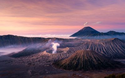 Овој вулкан е една од најпопуларните планинарски дестинации во Индонезија