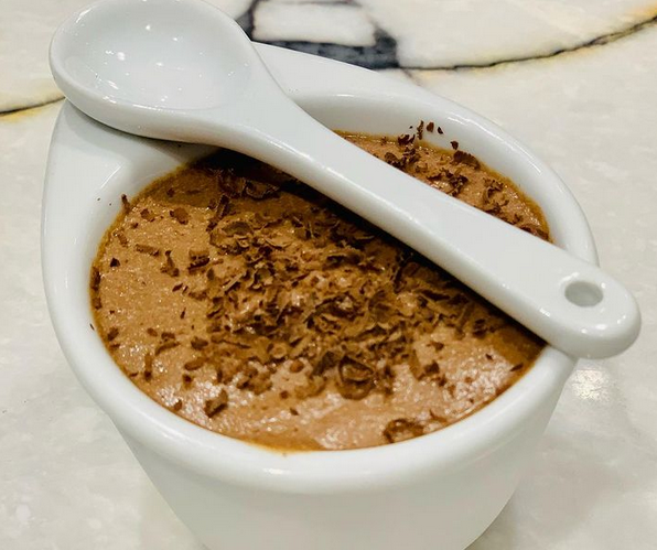 Рецепт за вкусен и брз мус со црно чоколадо и јогурт