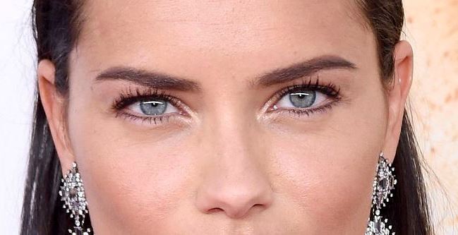 10 познати жени со најубави очи