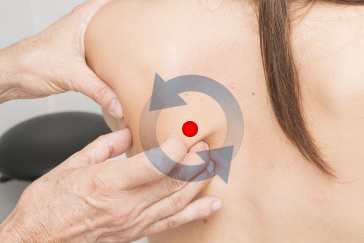 7 начини да се ослободите од болката во вратот и грбот