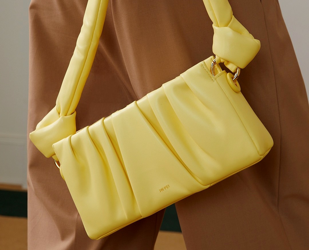 5 бои на чанти што ќе бидат во тренд оваа пролет