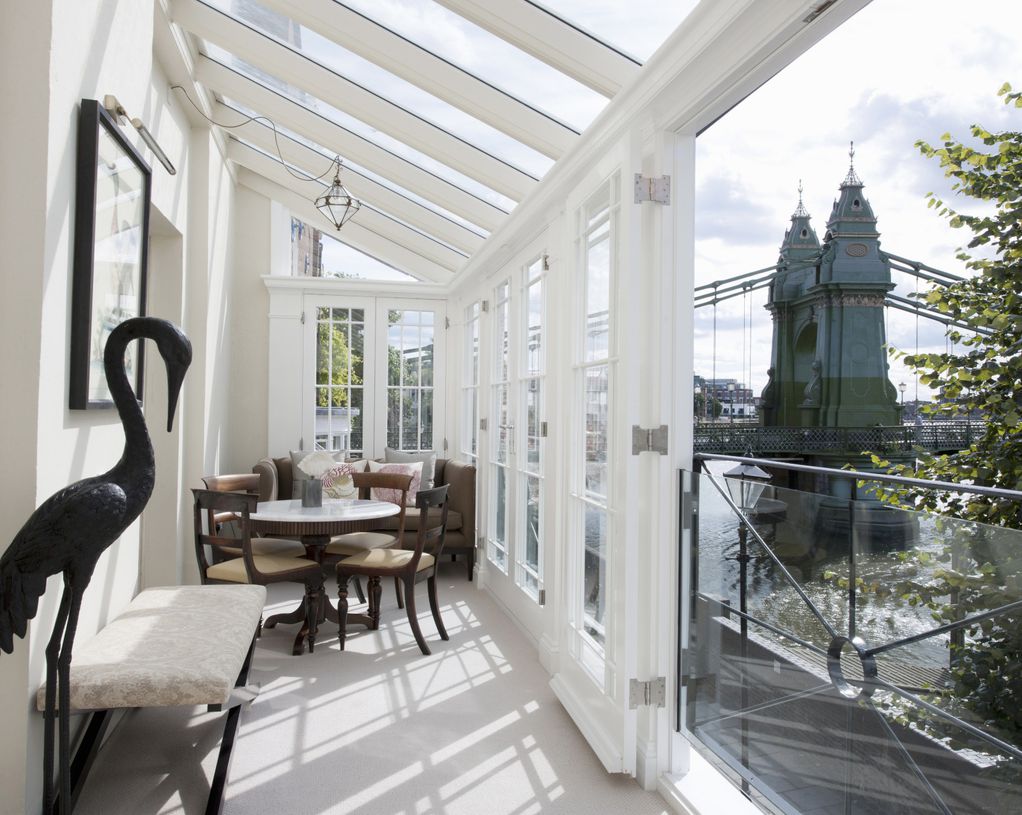 Волшебен стан во Лондон украсен со најнежните пастелни тонови 