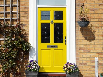 Фенг шуи препораки: Овие се најдобрите бои за вашата влезна врата