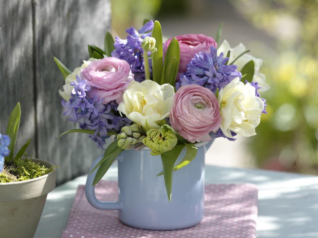 Ранункулус – цвеќе што во вазната ќе остане свежо со денови