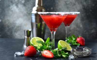 Рецепт за домашен ликер од јагоди - пијалак што освојува со неодоливата арома