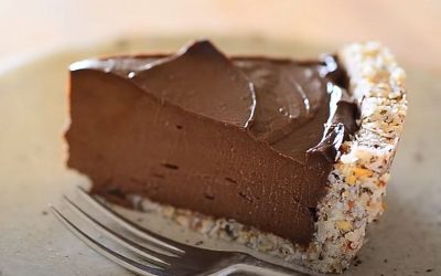 Содржи малку калории: Кремаста чоколадна торта што има една тајна состојка