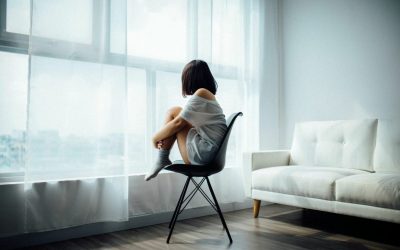 4 скриени знаци дека страдате од осаменост