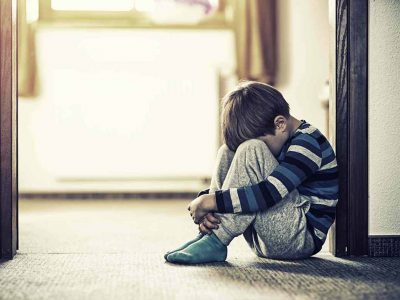 Зошто е препорачливо да ги научите децата да се соочуваат со разочарување од мали нозе