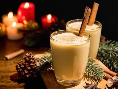Рецепт за најдобриот божиќен ликер со јајца и рум