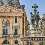 Градот на виното: Зошто треба да го посетите Бордо во 2022 година?