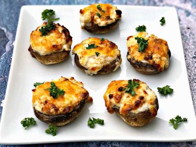 Рај од вкусови: Рецепт за печурки со три вида сирење