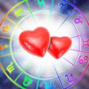 Кои хороскопски знаци ќе имаат најмногу среќа во љубовта до крајот на 2022 година?