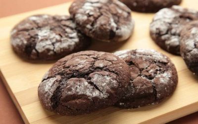 Рецепт за чоколадни колачи со вкус на Сникерс