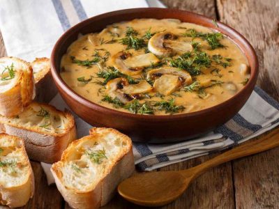Унгарски рецепт за супа со печурки: Брза и вкусна!