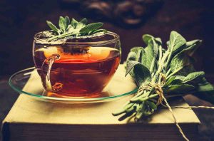 Кои се лековитите својства на чајот од жалфија?
