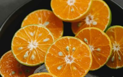 Кои видови овошје и зеленчук содржат повеќе витамин Ц од портокалот?