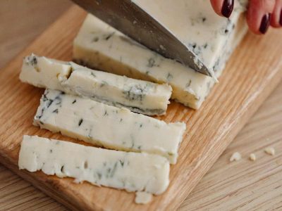 Дали е здраво да се консумира сирење секој ден?