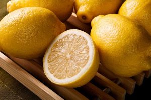 Дали знаевте дека семките од лимон се богат извор на хранливи материи?