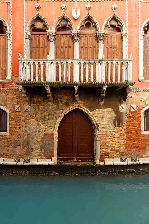 Убавата архитектура во Венеција доловена преку објективот на овој фотограф
