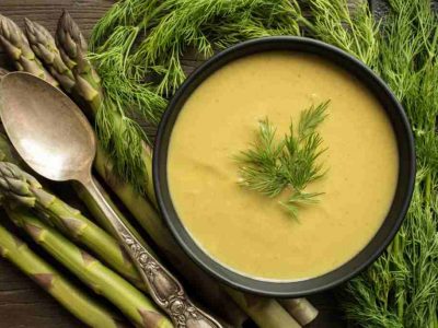 Рецепт за пролетна супа полна со протеини