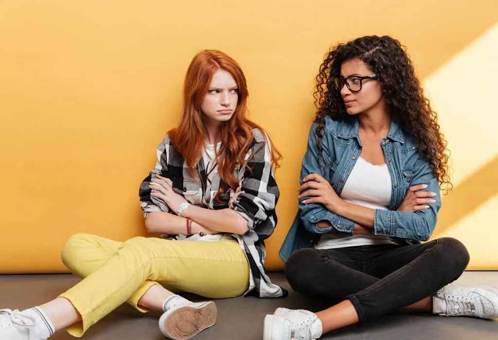 Кои знаци ќе ви укажат дека имате токсични пријатели?