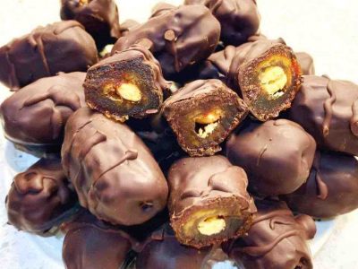 Здрави и вкусни: Урми потопени со чоколадо