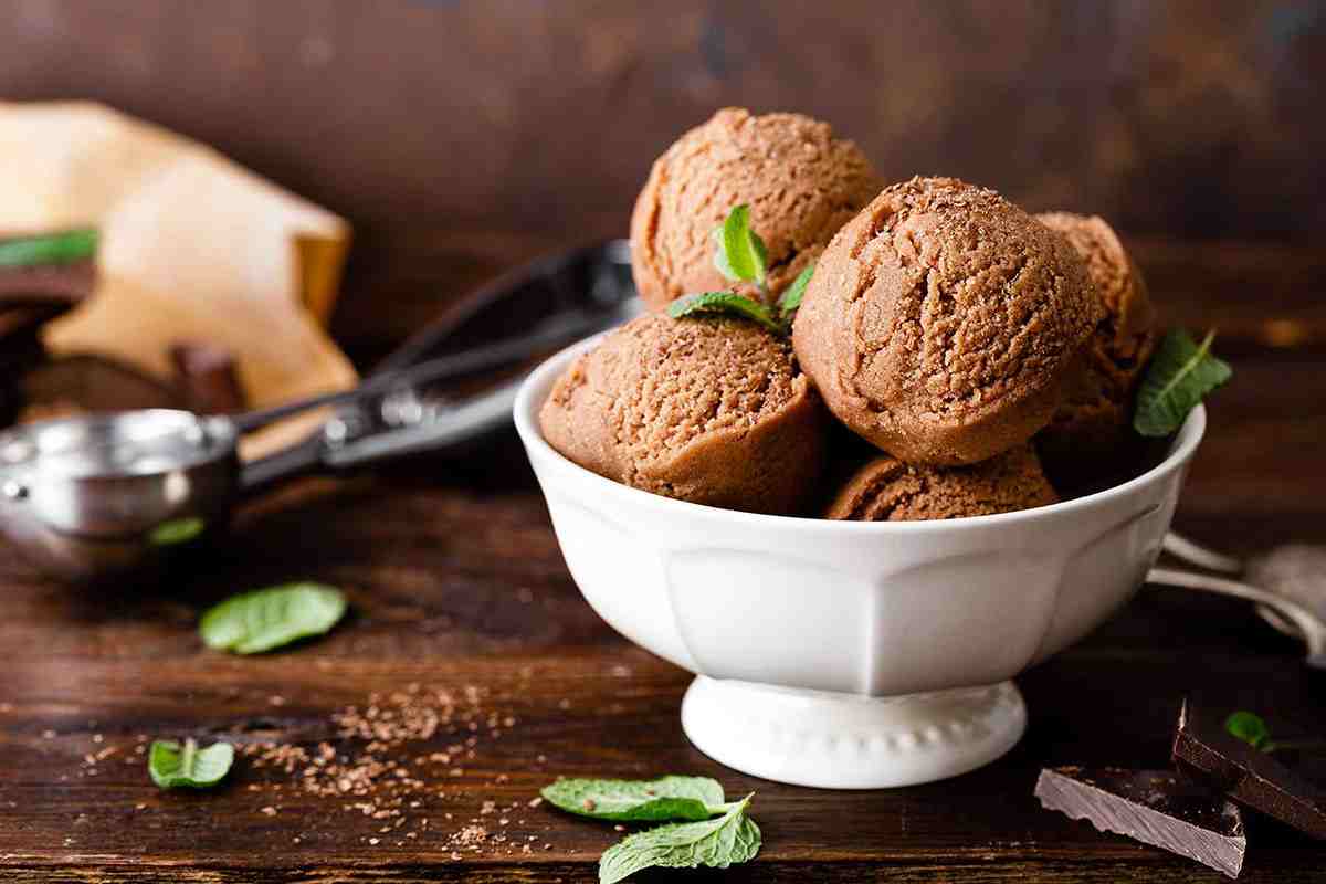 Рецепт за највкусниот домашен сладолед со чоколадо!