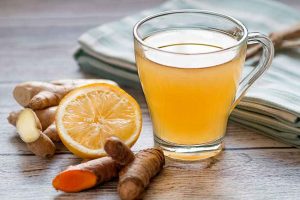Рецепт за чај со ѓумбир и куркума: За здраво срце, добра концентрација и заштита од рак!